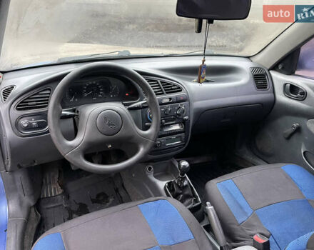 Синий ЗАЗ Ланос, объемом двигателя 1.39 л и пробегом 200 тыс. км за 1250 $, фото 5 на Automoto.ua