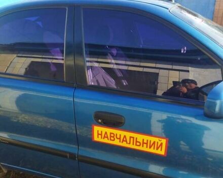 Синий ЗАЗ Ланос, объемом двигателя 1.5 л и пробегом 137 тыс. км за 3400 $, фото 2 на Automoto.ua