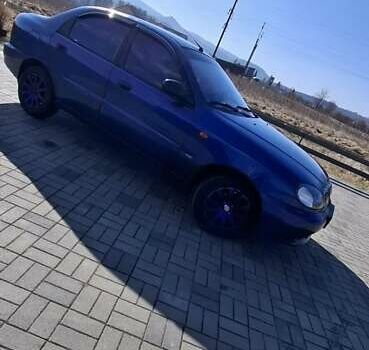 Синий ЗАЗ Ланос, объемом двигателя 1.5 л и пробегом 285 тыс. км за 1300 $, фото 1 на Automoto.ua