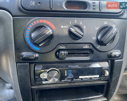 Зелений ЗАЗ Ланос, об'ємом двигуна 1.5 л та пробігом 211 тис. км за 1300 $, фото 11 на Automoto.ua