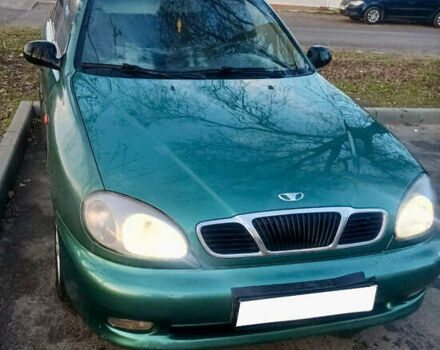 Зелений ЗАЗ Ланос, об'ємом двигуна 1.6 л та пробігом 210 тис. км за 1999 $, фото 1 на Automoto.ua