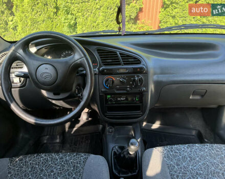 Зеленый ЗАЗ Ланос, объемом двигателя 1.6 л и пробегом 192 тыс. км за 2750 $, фото 1 на Automoto.ua