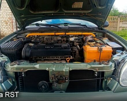 Зеленый ЗАЗ Ланос, объемом двигателя 1.6 л и пробегом 179 тыс. км за 2600 $, фото 3 на Automoto.ua