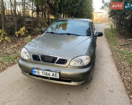 Зеленый ЗАЗ Ланос, объемом двигателя 1.5 л и пробегом 290 тыс. км за 1400 $, фото 1 на Automoto.ua