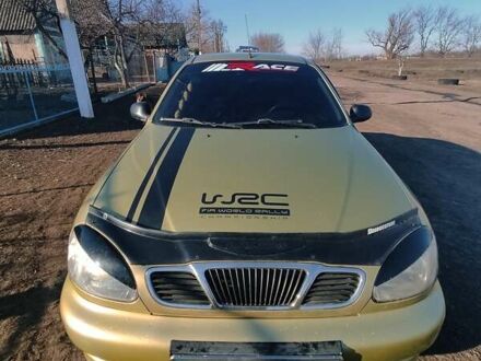 Зеленый ЗАЗ Ланос, объемом двигателя 1.4 л и пробегом 170 тыс. км за 2400 $, фото 1 на Automoto.ua