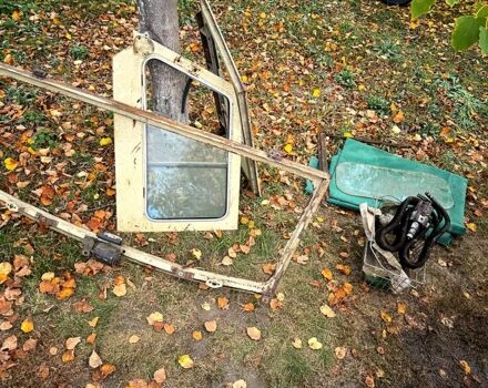 Бежевий ЗАЗ Луаз-Волинь, об'ємом двигуна 1.2 л та пробігом 350 тис. км за 1200 $, фото 11 на Automoto.ua