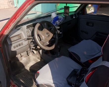 Красный ЗАЗ Нова, объемом двигателя 1 л и пробегом 165 тыс. км за 500 $, фото 4 на Automoto.ua