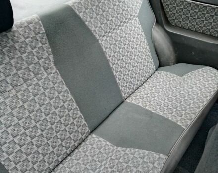 ЗАЗ Нова 2003 в Сумах на Automoto.ua Красный ЗАЗ Нова, объемом двигателя 0 л и пробегом 120 тыс. км за 1250 $, фото 5 на Automoto.ua