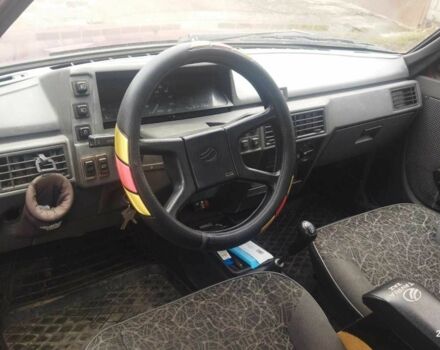 Красный ЗАЗ Нова, объемом двигателя 1.2 л и пробегом 250 тыс. км за 639 $, фото 6 на Automoto.ua