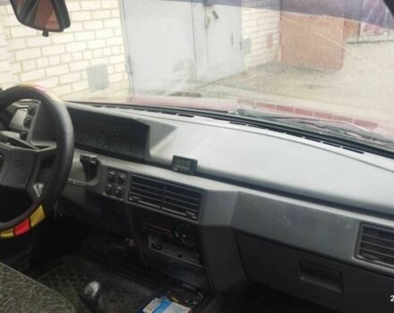 Красный ЗАЗ Нова, объемом двигателя 1.2 л и пробегом 250 тыс. км за 639 $, фото 3 на Automoto.ua