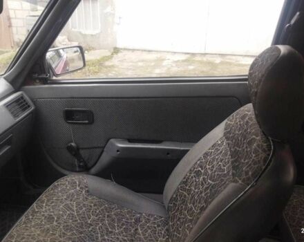 Красный ЗАЗ Нова, объемом двигателя 1.2 л и пробегом 250 тыс. км за 639 $, фото 4 на Automoto.ua