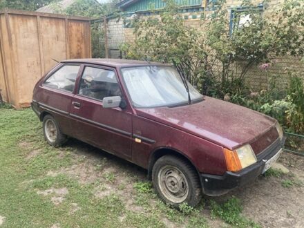 ЗАЗ Нова 2001 в Бобровице на Automoto.ua Красный ЗАЗ Нова, объемом двигателя 0 л и пробегом 1 тыс. км за 1069 $, фото 1 на Automoto.ua