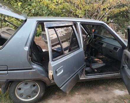 Серый ЗАЗ Нова, объемом двигателя 1.3 л и пробегом 130 тыс. км за 1500 $, фото 5 на Automoto.ua