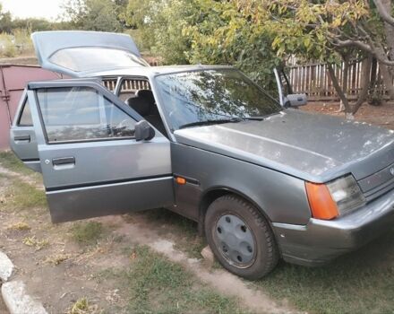 Серый ЗАЗ Нова, объемом двигателя 1.3 л и пробегом 130 тыс. км за 1500 $, фото 4 на Automoto.ua