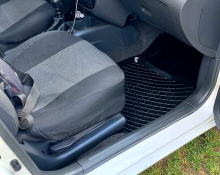 Білий ЗАЗ Sens, об'ємом двигуна 1.3 л та пробігом 240 тис. км за 1900 $, фото 7 на Automoto.ua