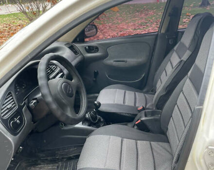 Белый ЗАЗ Сенс, объемом двигателя 1.3 л и пробегом 160 тыс. км за 2000 $, фото 6 на Automoto.ua