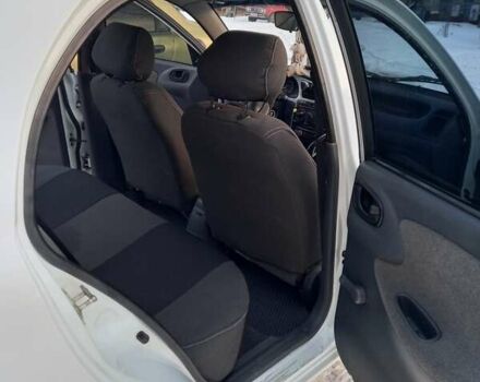Білий ЗАЗ Sens, об'ємом двигуна 1.3 л та пробігом 166 тис. км за 2500 $, фото 5 на Automoto.ua