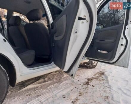 Білий ЗАЗ Sens, об'ємом двигуна 1.3 л та пробігом 166 тис. км за 2500 $, фото 3 на Automoto.ua