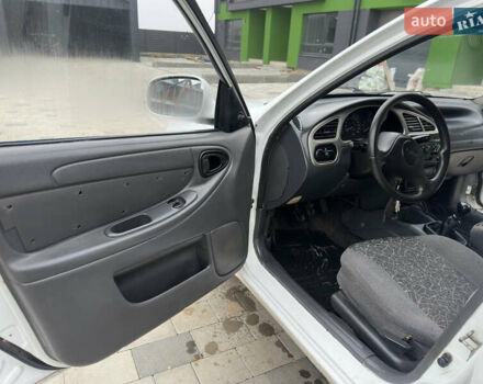 Білий ЗАЗ Sens, об'ємом двигуна 1.3 л та пробігом 243 тис. км за 1250 $, фото 19 на Automoto.ua