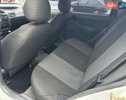 Белый ЗАЗ Сенс, объемом двигателя 1.3 л и пробегом 95 тыс. км за 2850 $, фото 6 на Automoto.ua