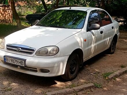 ЗАЗ Сенс 2010 в Полтаве на Automoto.ua Белый ЗАЗ Сенс, объемом двигателя 1.3 л и пробегом 257 тыс. км за 1560 $, фото 1 на Automoto.ua