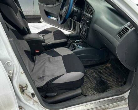 Белый ЗАЗ Сенс, объемом двигателя 1.3 л и пробегом 127 тыс. км за 1800 $, фото 1 на Automoto.ua