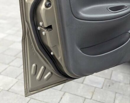 Бежевый ЗАЗ Сенс, объемом двигателя 1.3 л и пробегом 200 тыс. км за 2200 $, фото 9 на Automoto.ua