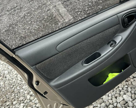 Бежевий ЗАЗ Sens, об'ємом двигуна 1.3 л та пробігом 80 тис. км за 2600 $, фото 5 на Automoto.ua