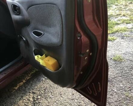Червоний ЗАЗ Sens, об'ємом двигуна 1.3 л та пробігом 275 тис. км за 1500 $, фото 4 на Automoto.ua