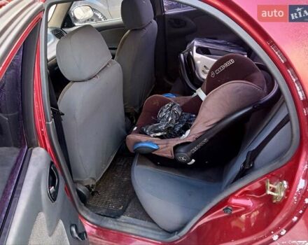Червоний ЗАЗ Sens, об'ємом двигуна 1.3 л та пробігом 136 тис. км за 1600 $, фото 5 на Automoto.ua