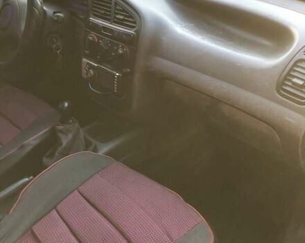 Червоний ЗАЗ Sens, об'ємом двигуна 1.3 л та пробігом 275 тис. км за 1500 $, фото 5 на Automoto.ua