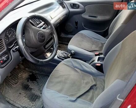 Червоний ЗАЗ Sens, об'ємом двигуна 1.3 л та пробігом 136 тис. км за 1600 $, фото 4 на Automoto.ua