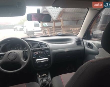 Червоний ЗАЗ Sens, об'ємом двигуна 1.3 л та пробігом 138 тис. км за 1800 $, фото 1 на Automoto.ua