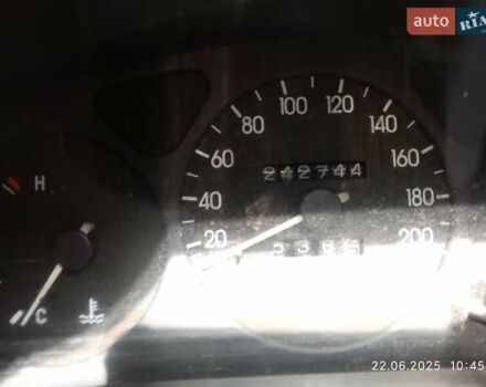 Червоний ЗАЗ Sens, об'ємом двигуна 1.3 л та пробігом 224 тис. км за 1800 $, фото 4 на Automoto.ua