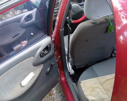 Червоний ЗАЗ Sens, об'ємом двигуна 1.3 л та пробігом 224 тис. км за 1800 $, фото 1 на Automoto.ua