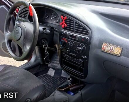 Красный ЗАЗ Сенс, объемом двигателя 1.3 л и пробегом 135 тыс. км за 2300 $, фото 3 на Automoto.ua