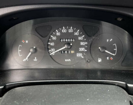 Красный ЗАЗ Сенс, объемом двигателя 1.3 л и пробегом 210 тыс. км за 1300 $, фото 6 на Automoto.ua