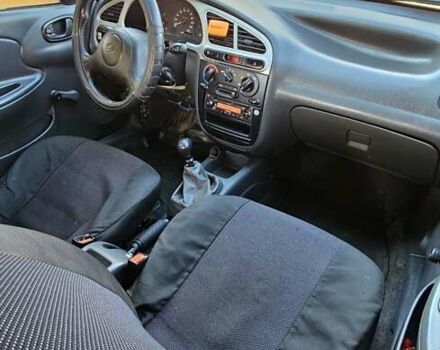 Червоний ЗАЗ Sens, об'ємом двигуна 1.3 л та пробігом 150 тис. км за 1850 $, фото 5 на Automoto.ua