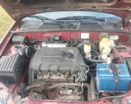 Красный ЗАЗ Сенс, объемом двигателя 1.3 л и пробегом 141 тыс. км за 2150 $, фото 5 на Automoto.ua