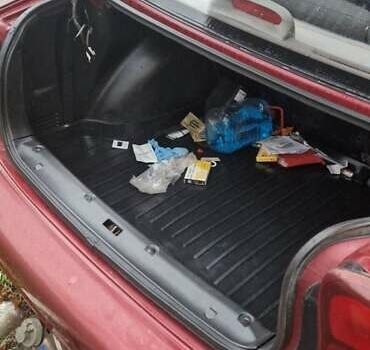 Червоний ЗАЗ Sens, об'ємом двигуна 1.3 л та пробігом 120 тис. км за 1250 $, фото 7 на Automoto.ua