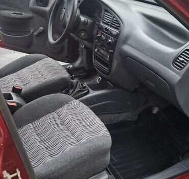 Червоний ЗАЗ Sens, об'ємом двигуна 1.3 л та пробігом 120 тис. км за 1250 $, фото 8 на Automoto.ua