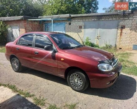 Червоний ЗАЗ Sens, об'ємом двигуна 1.3 л та пробігом 97 тис. км за 2300 $, фото 3 на Automoto.ua