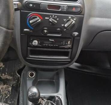 Червоний ЗАЗ Sens, об'ємом двигуна 1.3 л та пробігом 120 тис. км за 1250 $, фото 4 на Automoto.ua