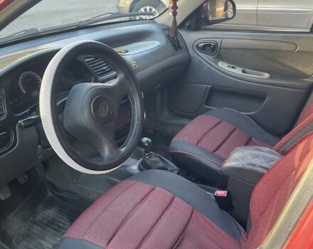 Червоний ЗАЗ Sens, об'ємом двигуна 1.3 л та пробігом 272 тис. км за 2000 $, фото 6 на Automoto.ua