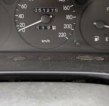 Червоний ЗАЗ Sens, об'ємом двигуна 1.3 л та пробігом 51 тис. км за 2400 $, фото 4 на Automoto.ua