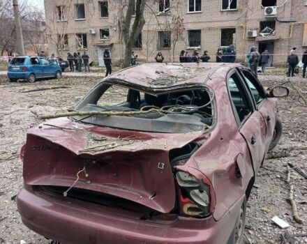 Красный ЗАЗ Сенс, объемом двигателя 1.3 л и пробегом 170 тыс. км за 500 $, фото 2 на Automoto.ua