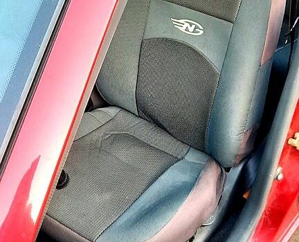 Червоний ЗАЗ Sens, об'ємом двигуна 1.3 л та пробігом 67 тис. км за 3300 $, фото 9 на Automoto.ua