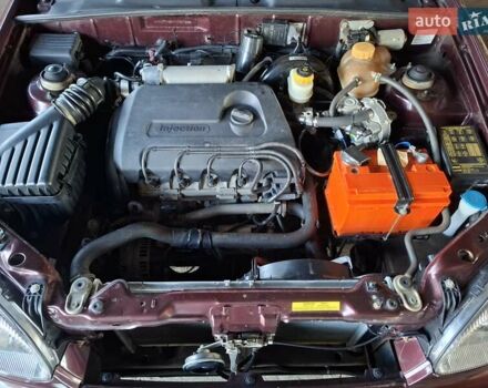 Червоний ЗАЗ Sens, об'ємом двигуна 1.3 л та пробігом 96 тис. км за 3000 $, фото 1 на Automoto.ua