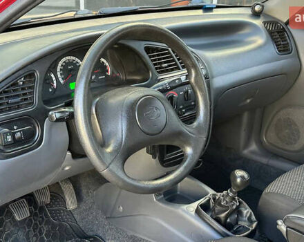 Червоний ЗАЗ Sens, об'ємом двигуна 1.3 л та пробігом 1 тис. км за 3600 $, фото 5 на Automoto.ua