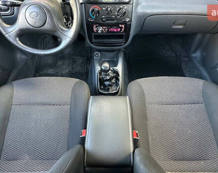 Червоний ЗАЗ Sens, об'ємом двигуна 1.3 л та пробігом 1 тис. км за 3600 $, фото 8 на Automoto.ua